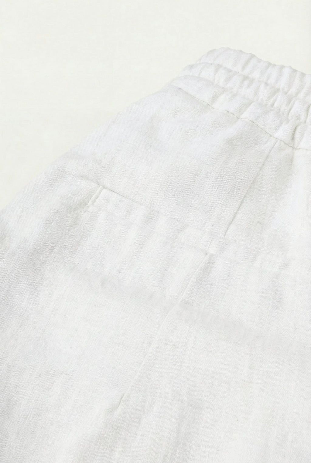 Cavalién Linen Short White